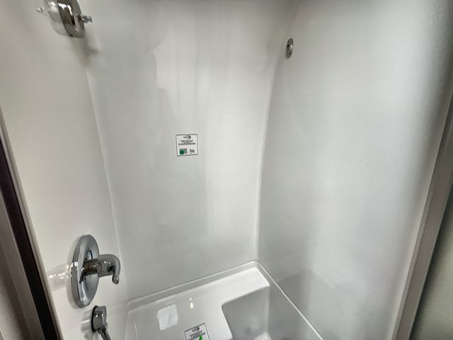 2025 Airstream 27FBQ Base