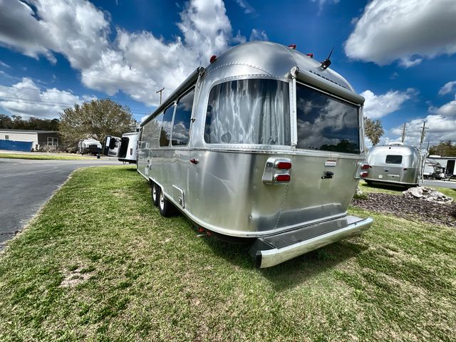 2025 Airstream 27FBQ Base