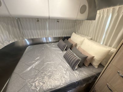 2026 Airstream 25FBQ Base