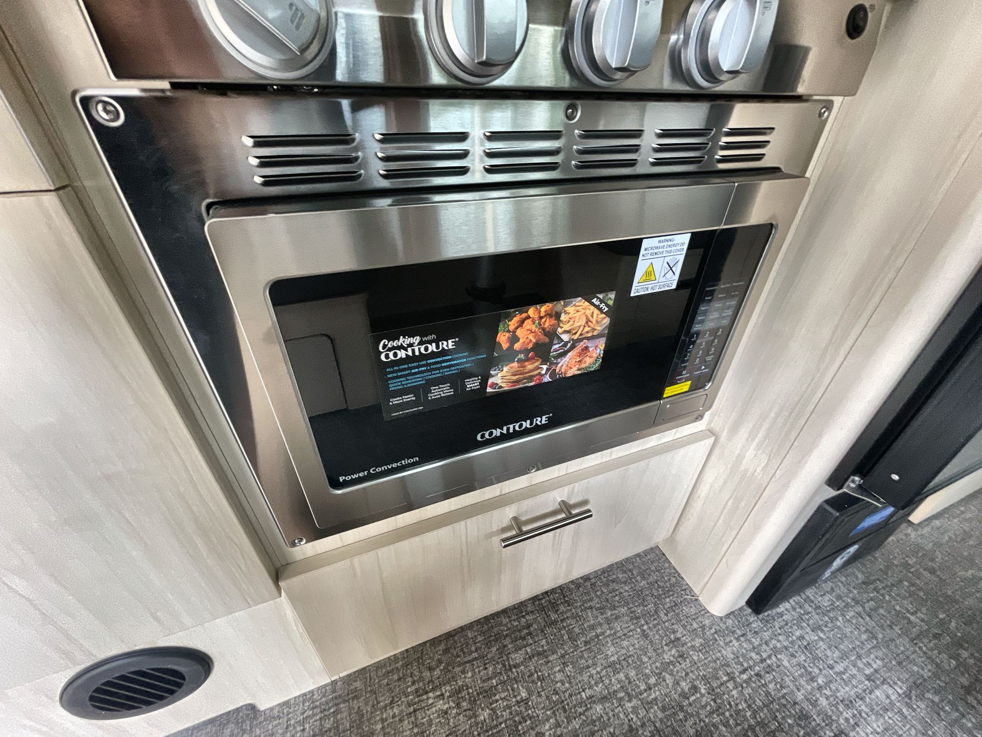 2026 Airstream 23FBT Base