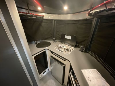 2025 Airstream 16X Base