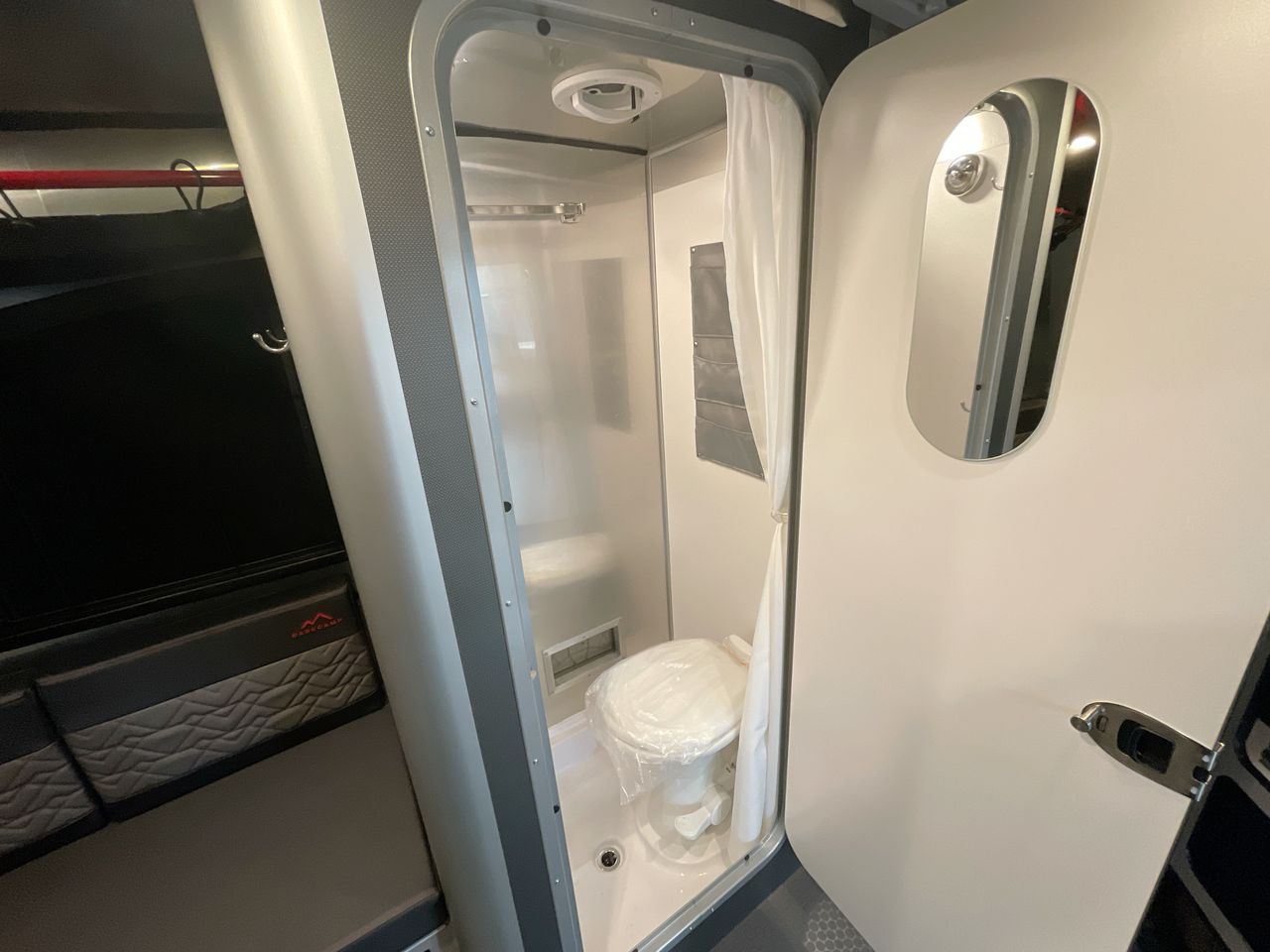 2025 Airstream 16X Base