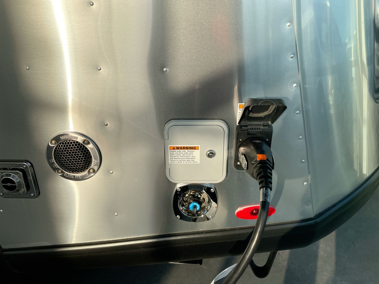 2025 Airstream 16X Base