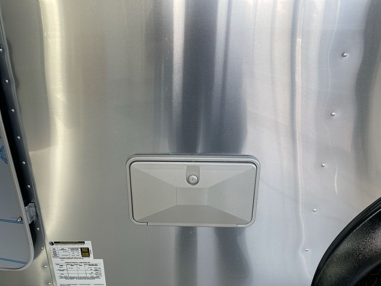 2025 Airstream 16X Base