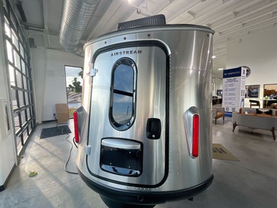 2025 Airstream 16X Base