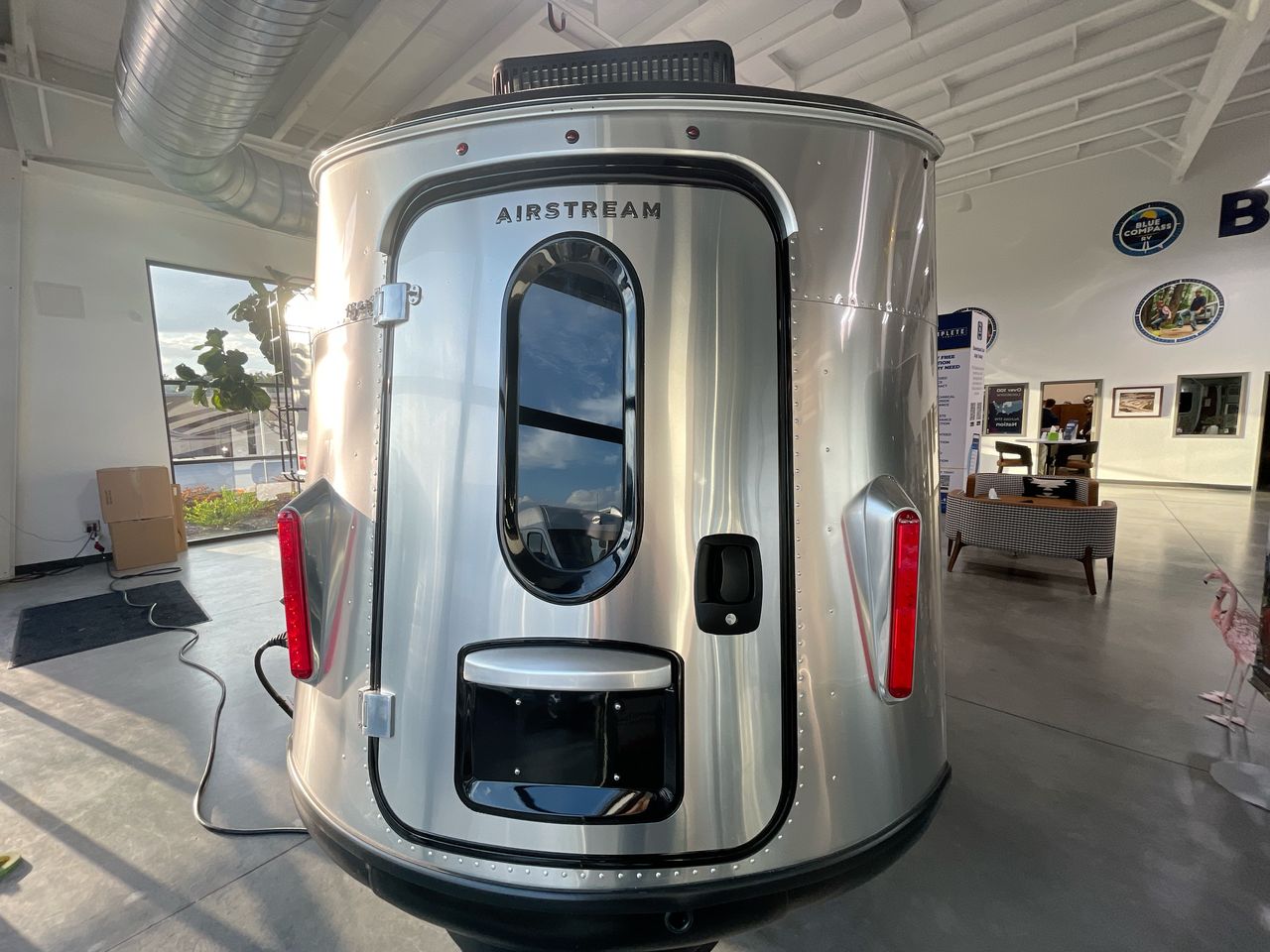 2025 Airstream 16X Base