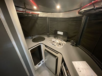 2025 Airstream 16X Base