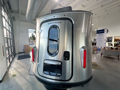 2025 Airstream 16X Base