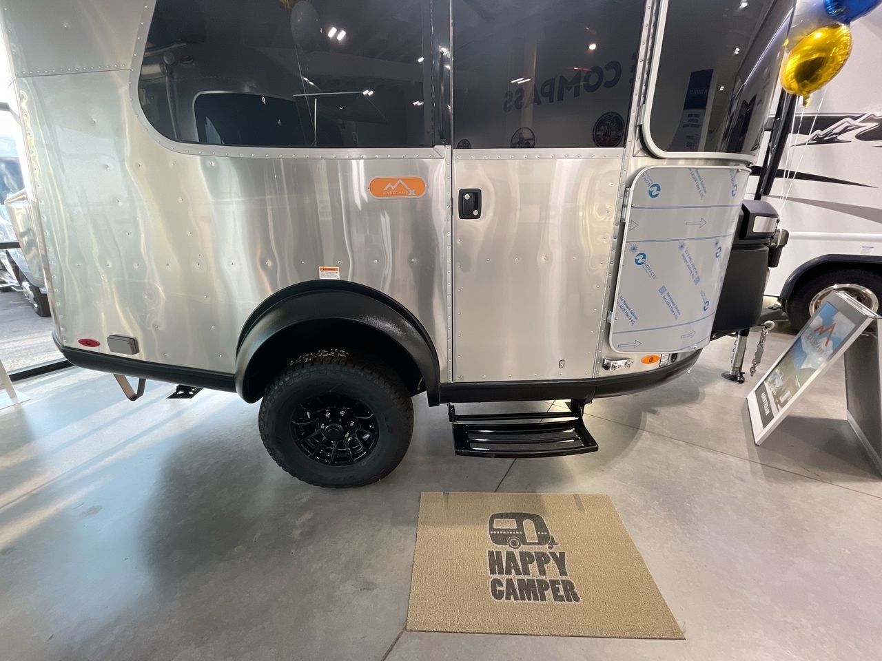 2025 Airstream 16X Base