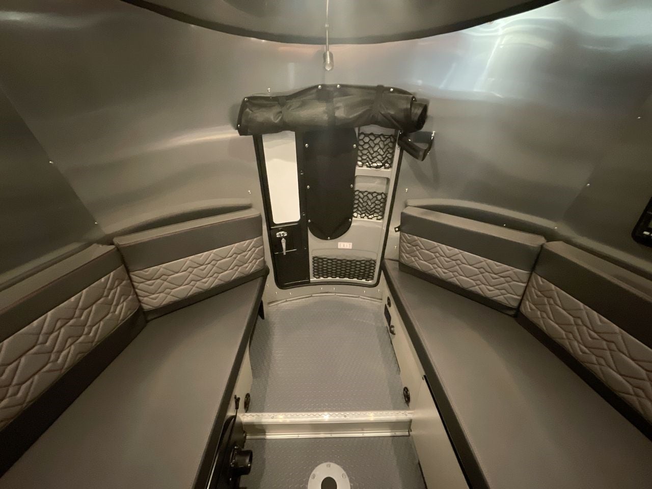 2025 Airstream 16X Base