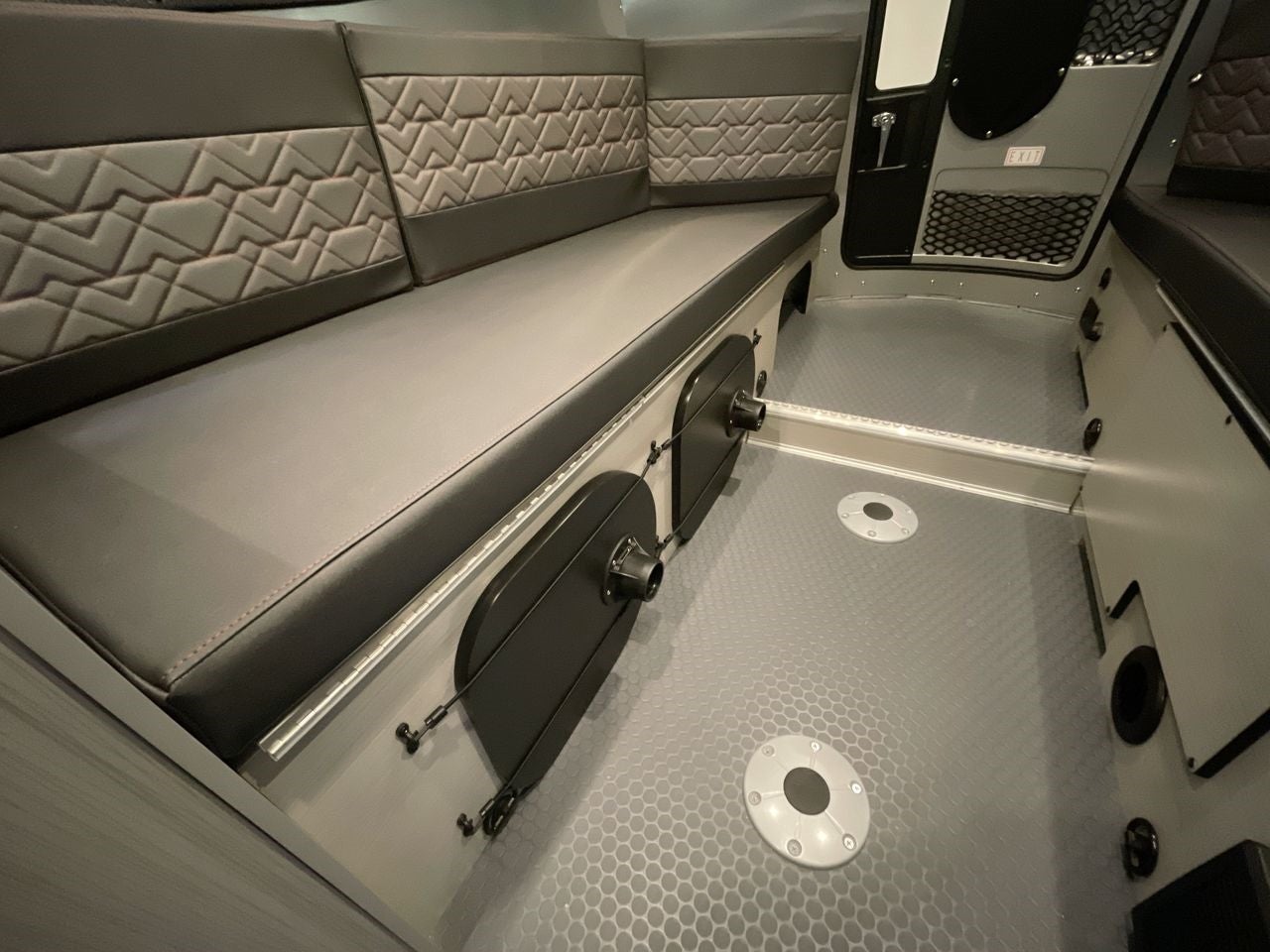 2025 Airstream 16X Base