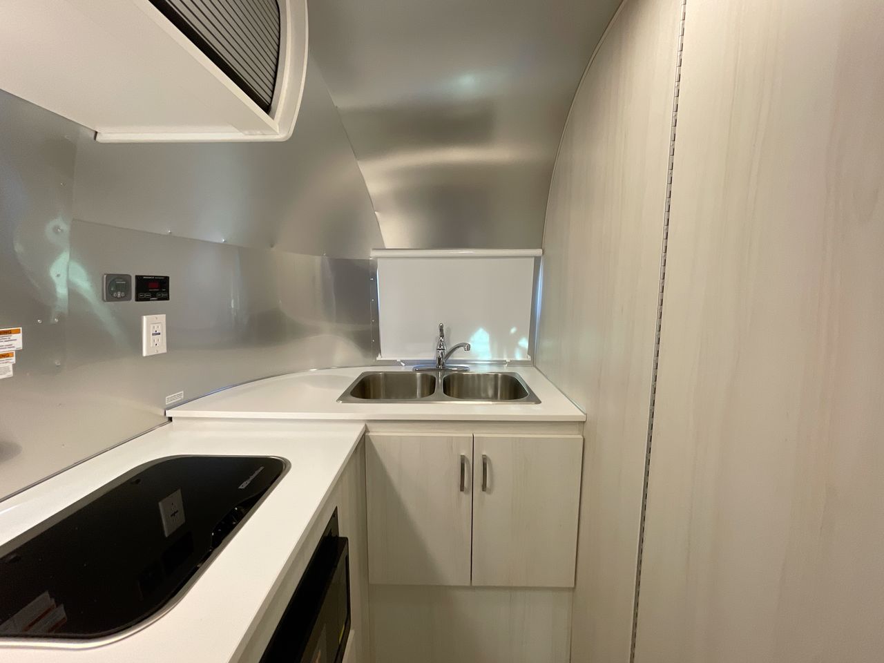 2026 Airstream 20FB Base