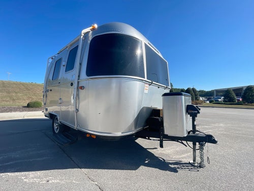 2023 Airstream 16RB Base