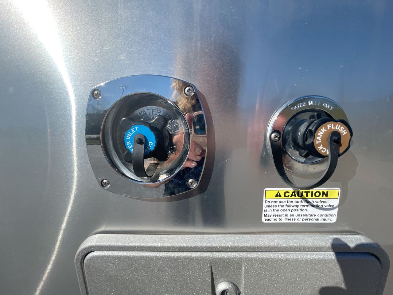 2023 Airstream 16RB Base