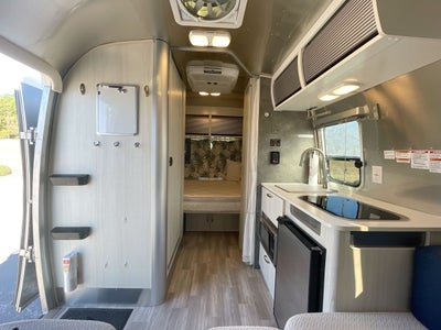 2023 Airstream 16RB Base