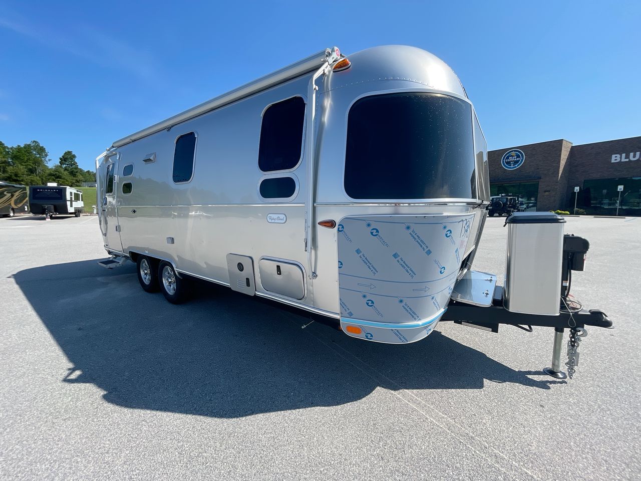 2026 Airstream 25FBT Base