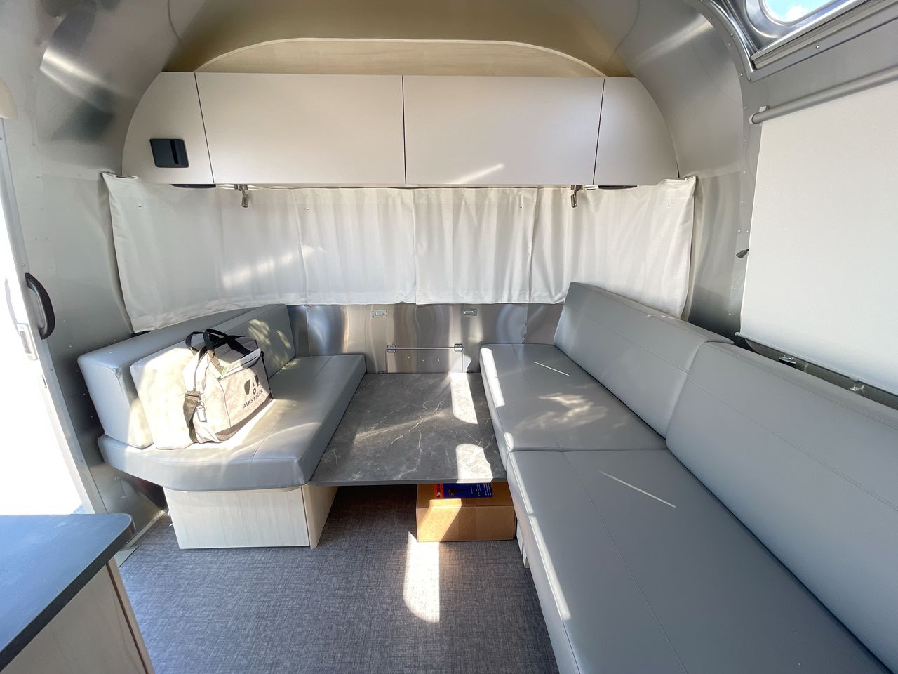2026 Airstream 25FBT Base