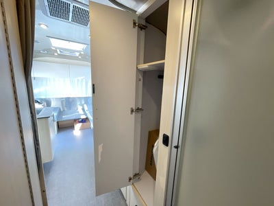 2026 Airstream 25FBT Base