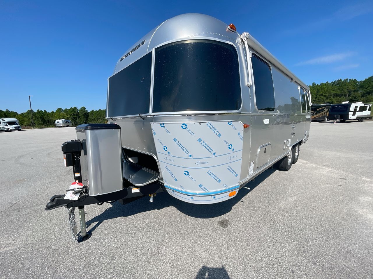 2026 Airstream 25FBT Base