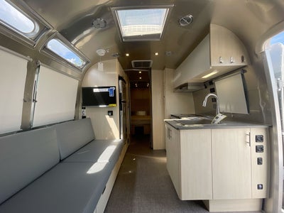 2026 Airstream 25FBQ Base