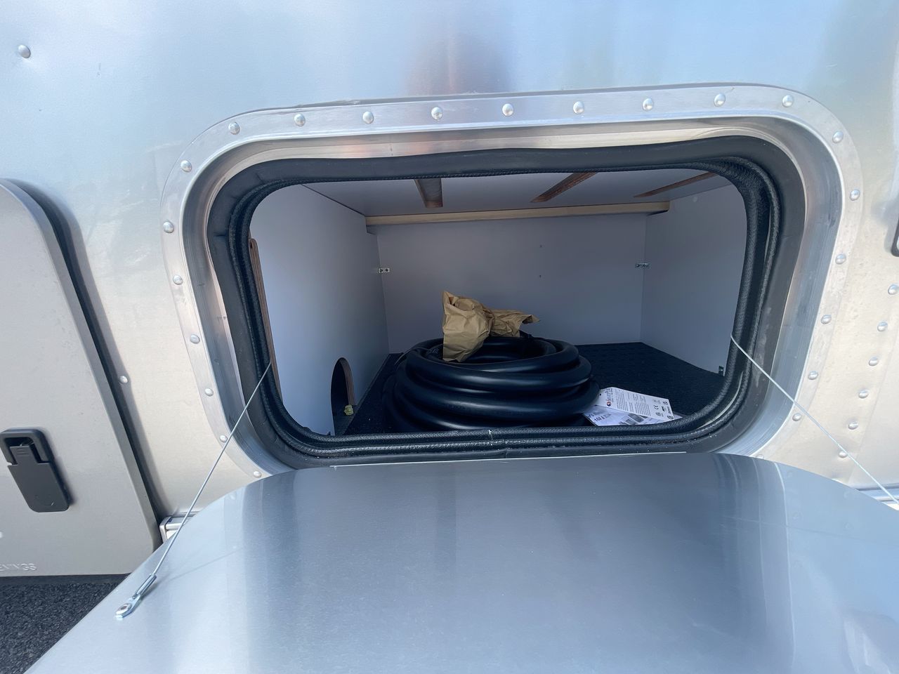 2026 Airstream 25FBQ Base