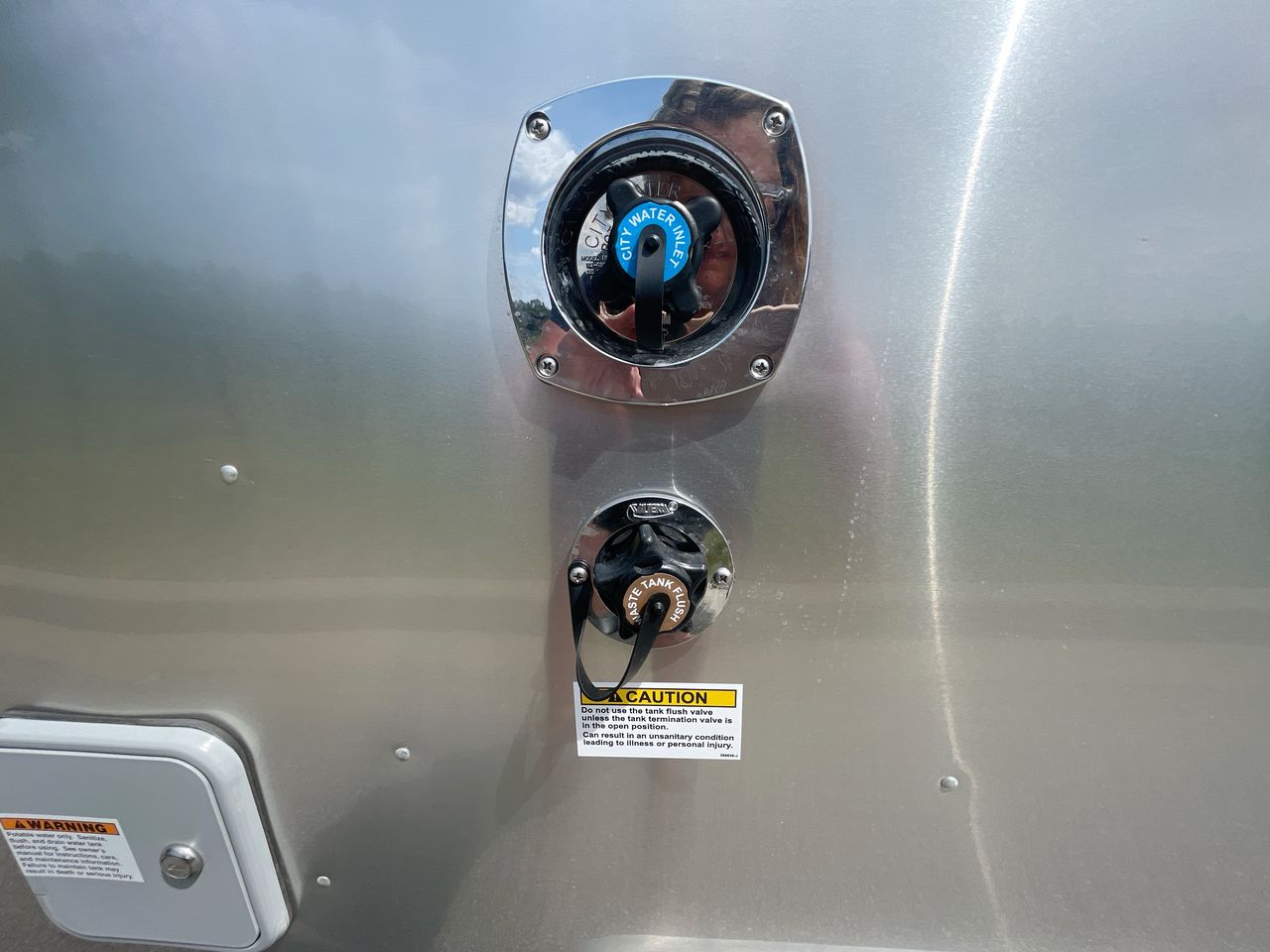 2026 Airstream 25FBQ Base