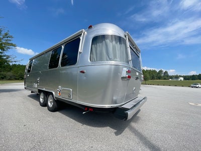 2026 Airstream 25FBQ Base