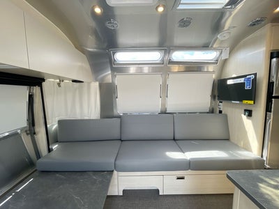 2026 Airstream 25FBQ Base