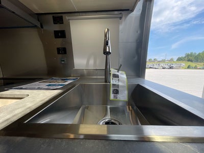 2026 Airstream 25FBQ Base