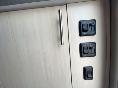 2026 Airstream 25FBQ Base