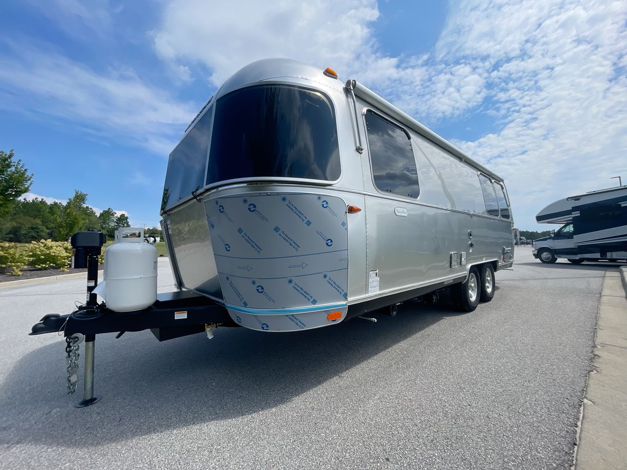 2026 Airstream 25FBQ Base