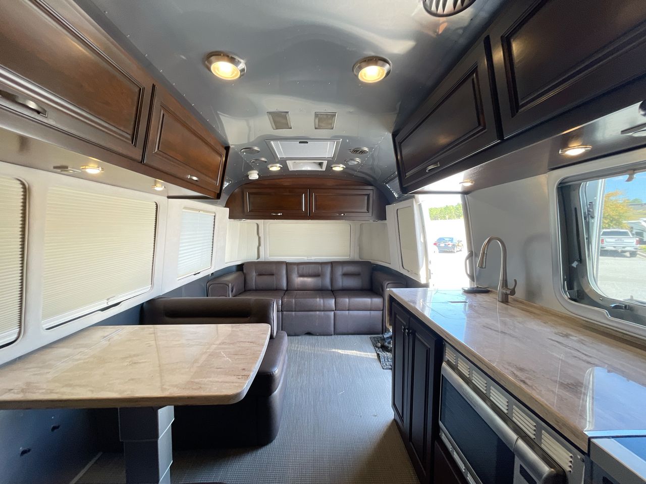 2016 Airstream 30FBQ Base