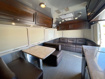 2016 Airstream 30FBQ Base