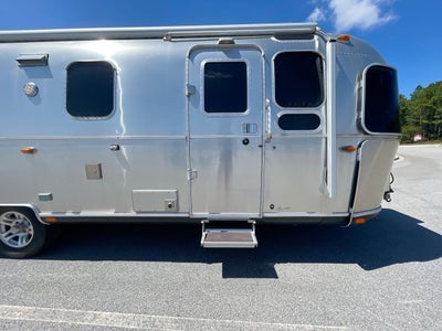 2016 Airstream 30FBQ Base