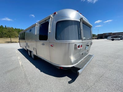2016 Airstream 30FBQ Base