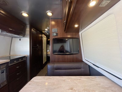 2016 Airstream 30FBQ Base