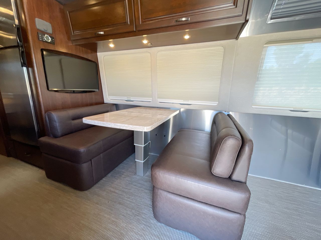 2016 Airstream 30FBQ Base