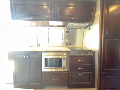 2016 Airstream 30FBQ Base