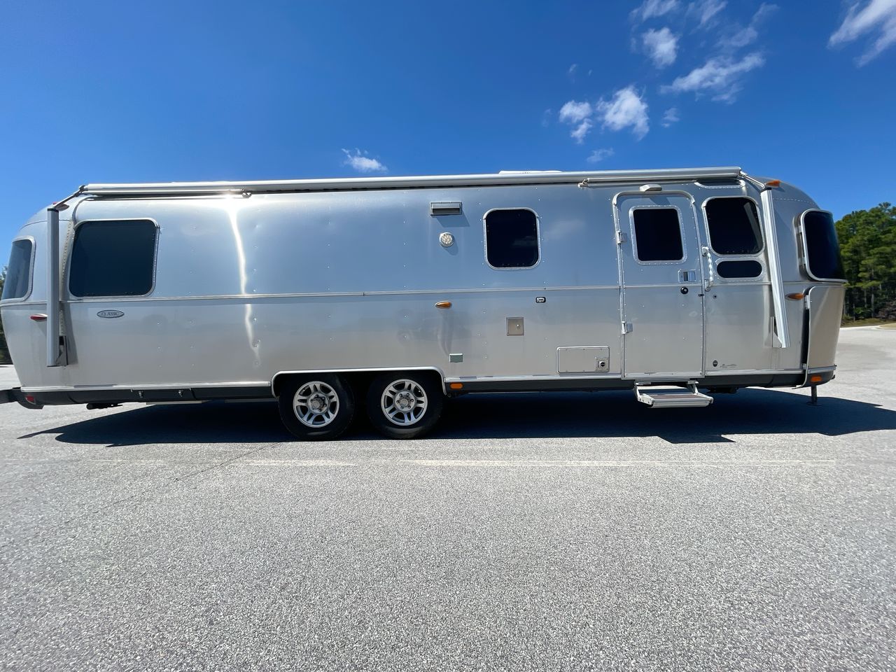2016 Airstream 30FBQ Base