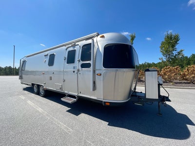 2016 Airstream 30FBQ Base