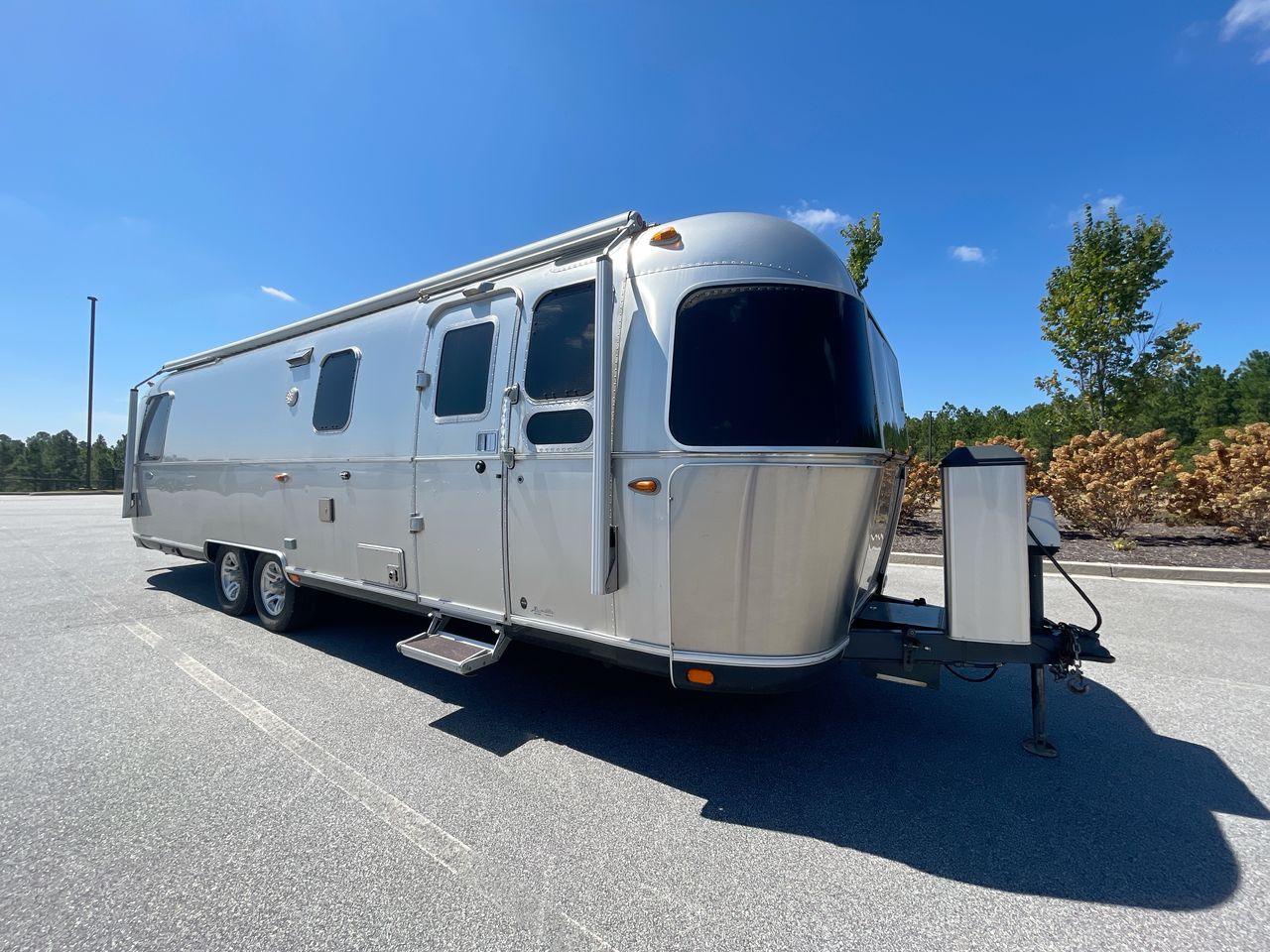 2016 Airstream 30FBQ Base