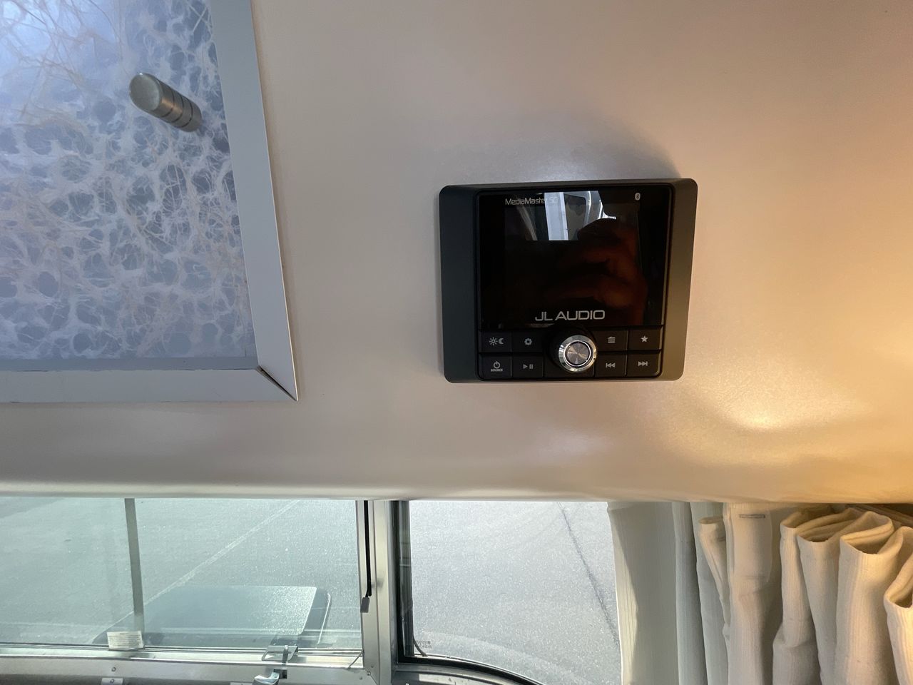 2020 Airstream 28RBQ Base