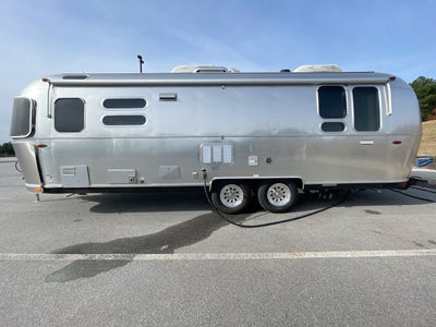 2020 Airstream 28RBQ Base