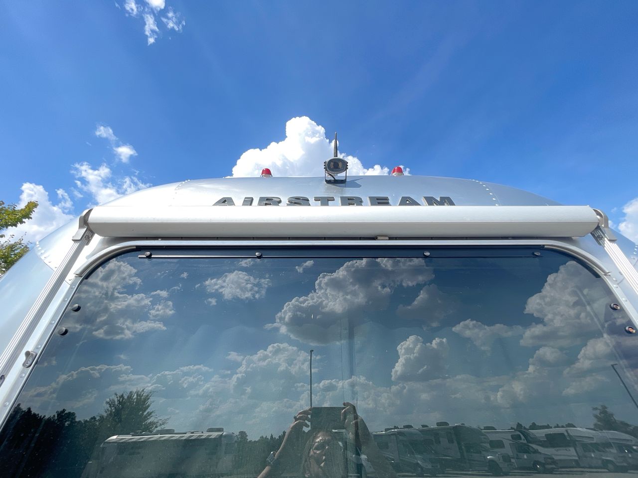 2018 Airstream 30RB (Rear Queen Bed) Base