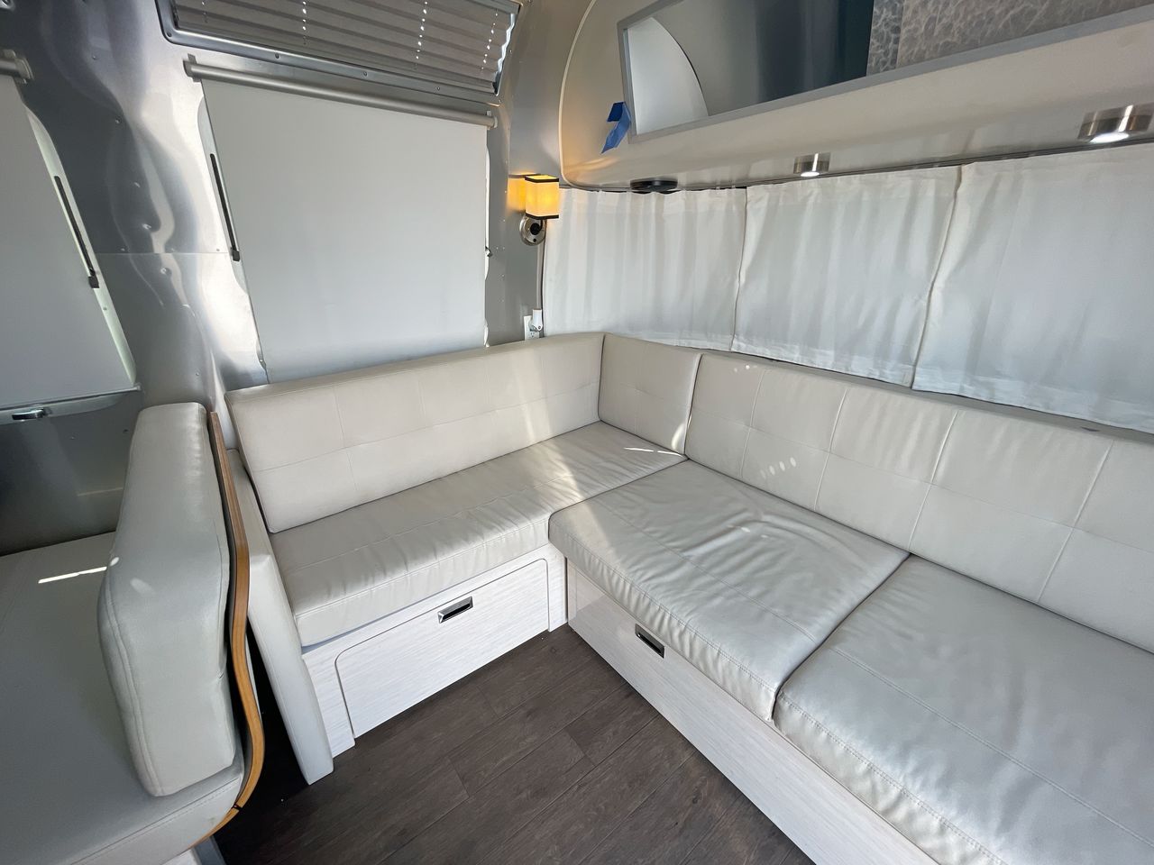 2018 Airstream 30RB (Rear Queen Bed) Base