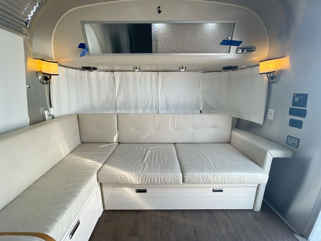 2018 Airstream 30RB (Rear Queen Bed) Base