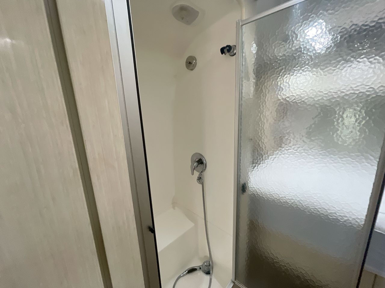 2018 Airstream 30RB (Rear Queen Bed) Base