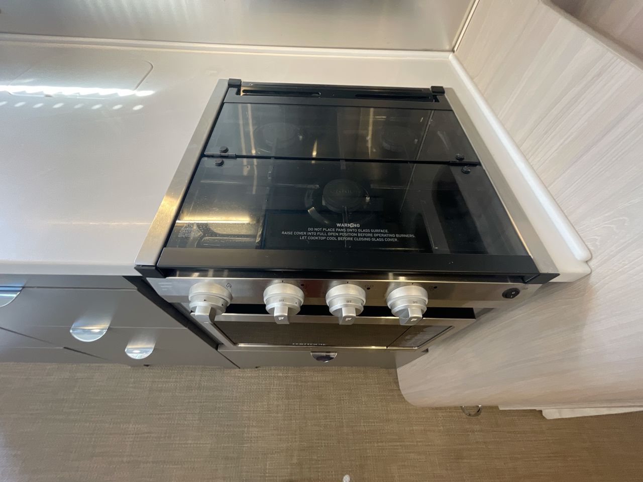 2024 Airstream 30RBT Base