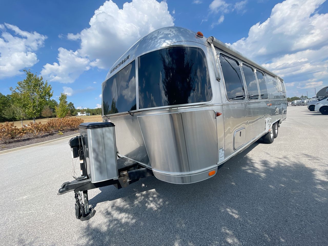 2024 Airstream 30RBT Base
