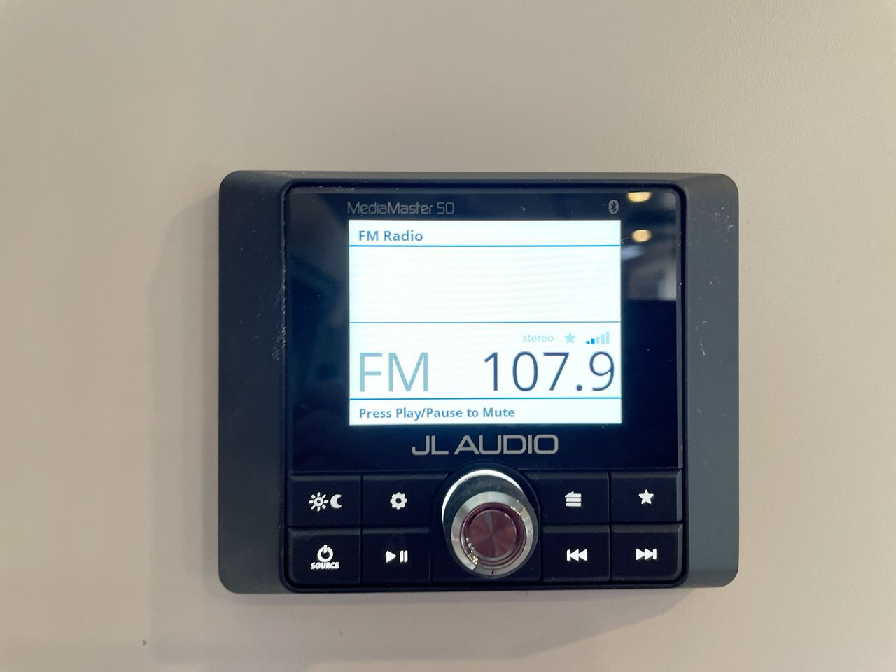 2025 Airstream 27FBQ Base